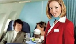 美国航空空姐爆料视频,揭秘机舱内幕与真实服务现状